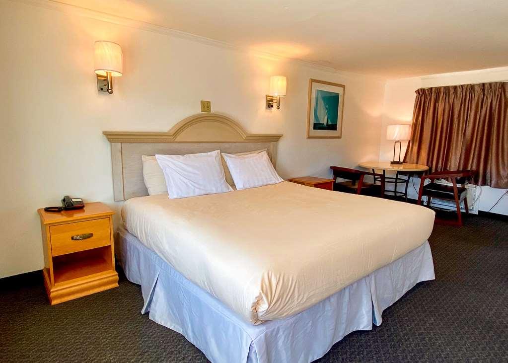 America'S Best Value Inn & Suites/Hyannis Cameră foto