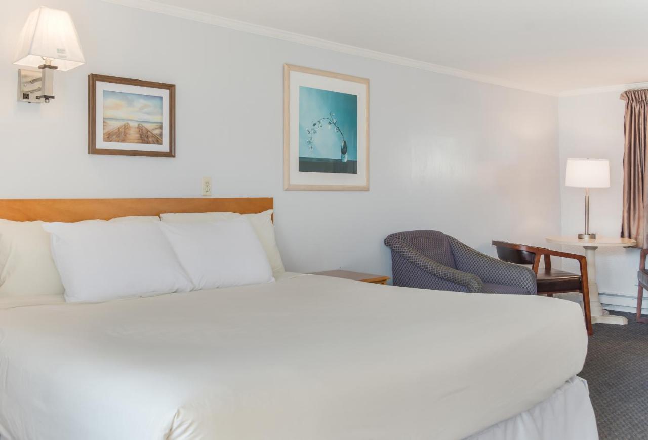America'S Best Value Inn & Suites/Hyannis Exterior foto