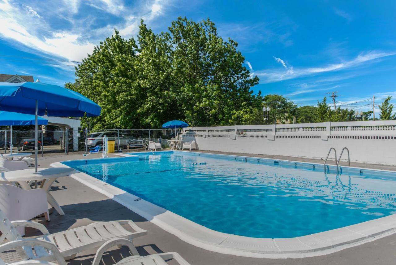 America'S Best Value Inn & Suites/Hyannis Exterior foto