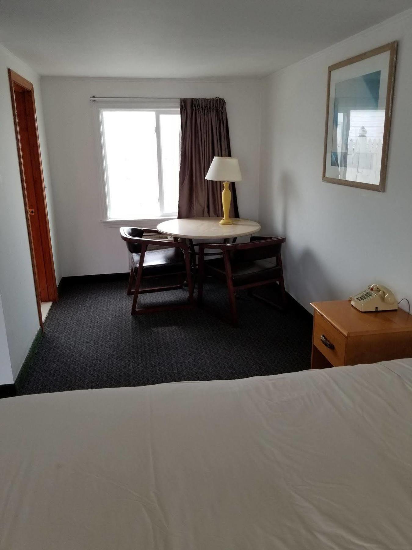 America'S Best Value Inn & Suites/Hyannis Exterior foto