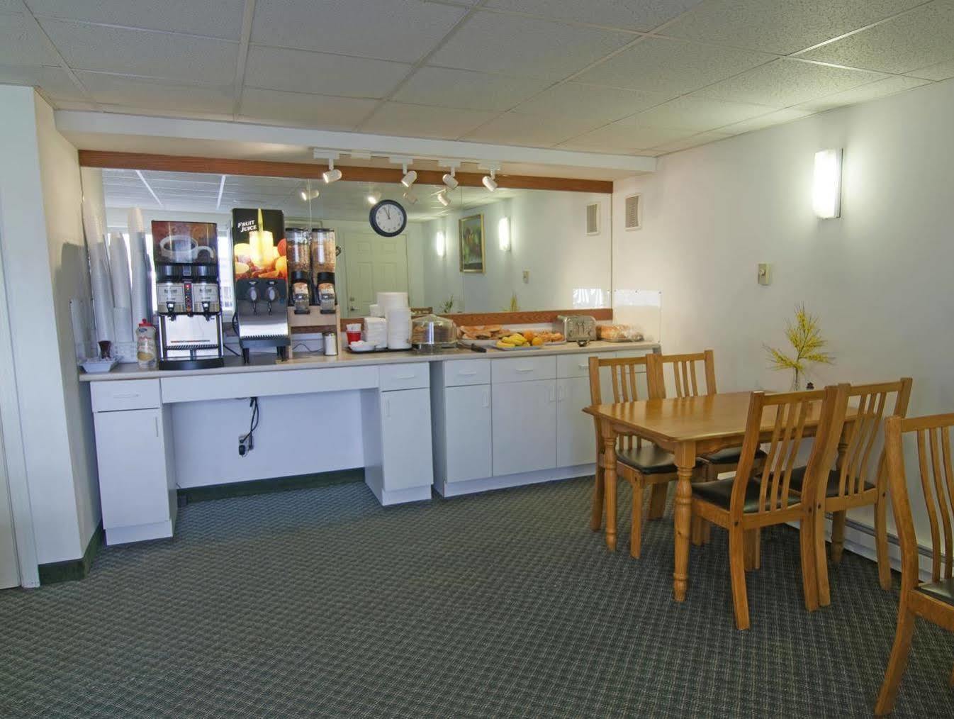 America'S Best Value Inn & Suites/Hyannis Exterior foto